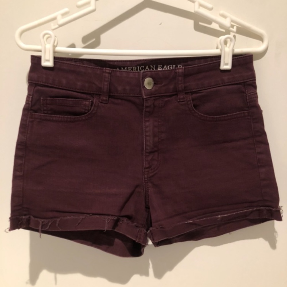 Maroon American eagle shorts